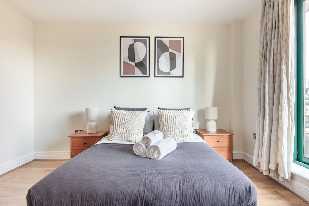 Charming 1BR Near Tower Bridge Walks