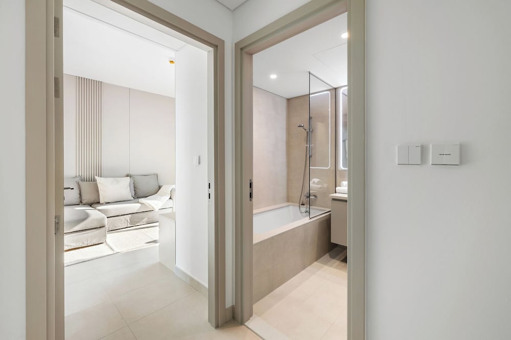 Serene 1BR Escape with Burj Khalifa View