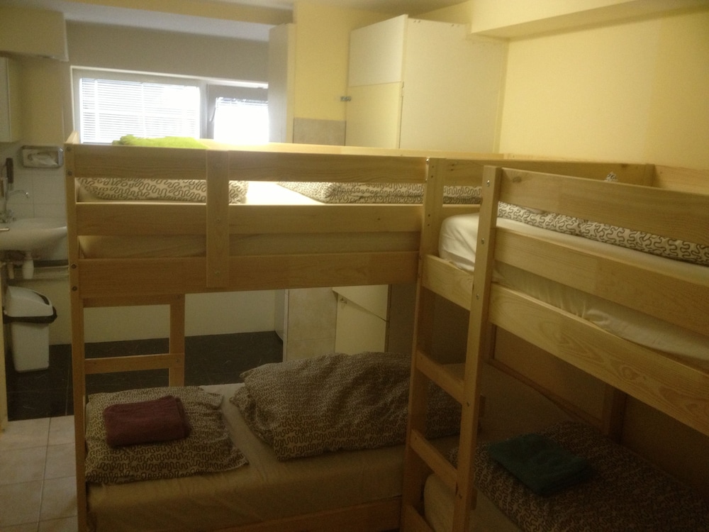 Hostel Lakeside