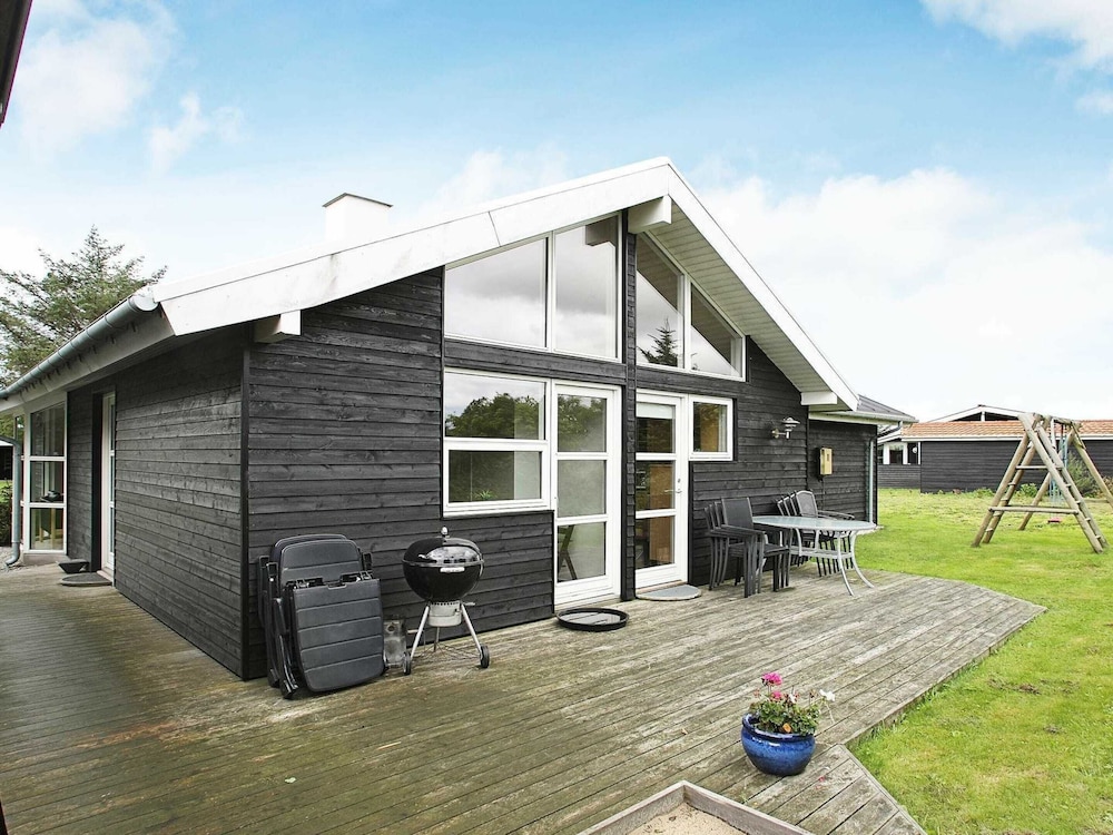 8 Person Holiday Home in Hjorring-by Traum