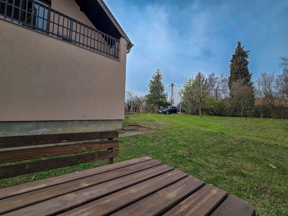 Vila Nera Banstol Cottage
