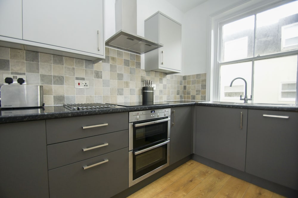 Marine Cottage Parking by Brighton Holiday Lets view 5