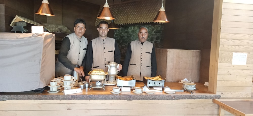 Pahalgam hotel