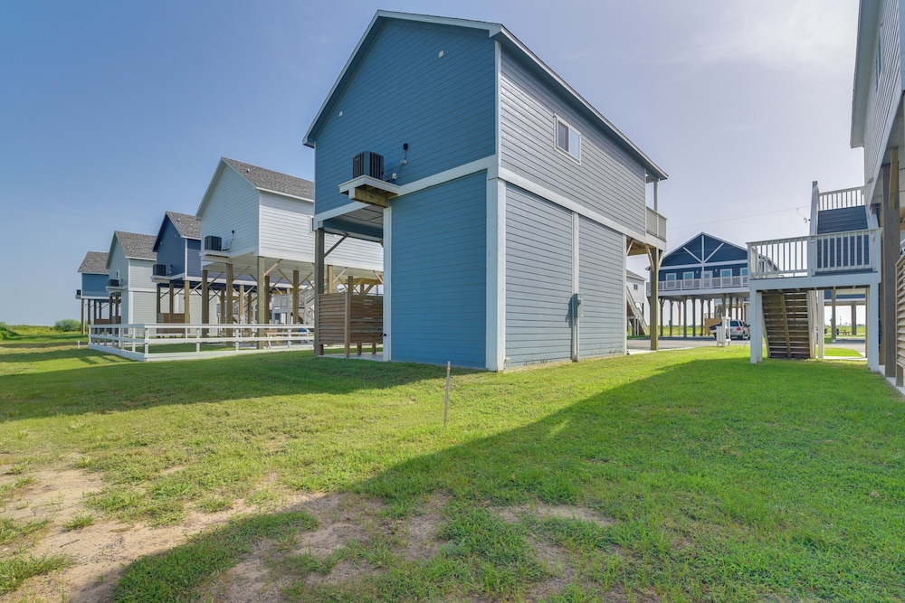 Deck & Patio: Recently Built Bolivar Peninsula Gem