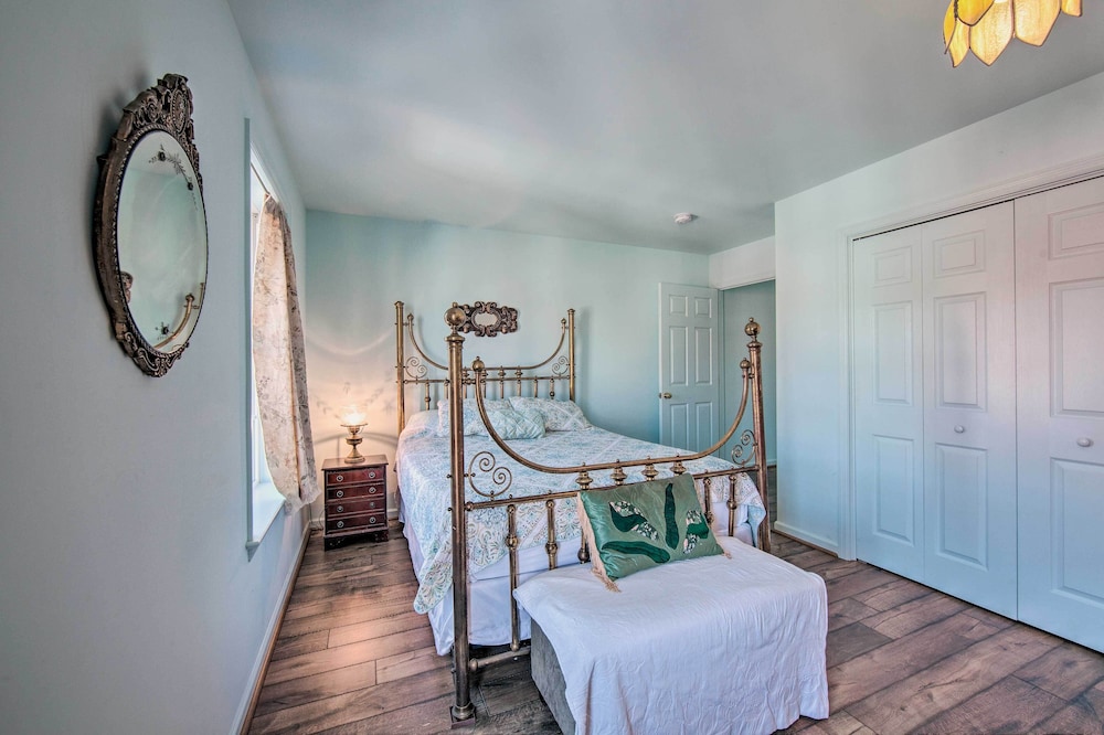 Unique Townhouse in Bavarian-style Neighborhood! - Property Image 25