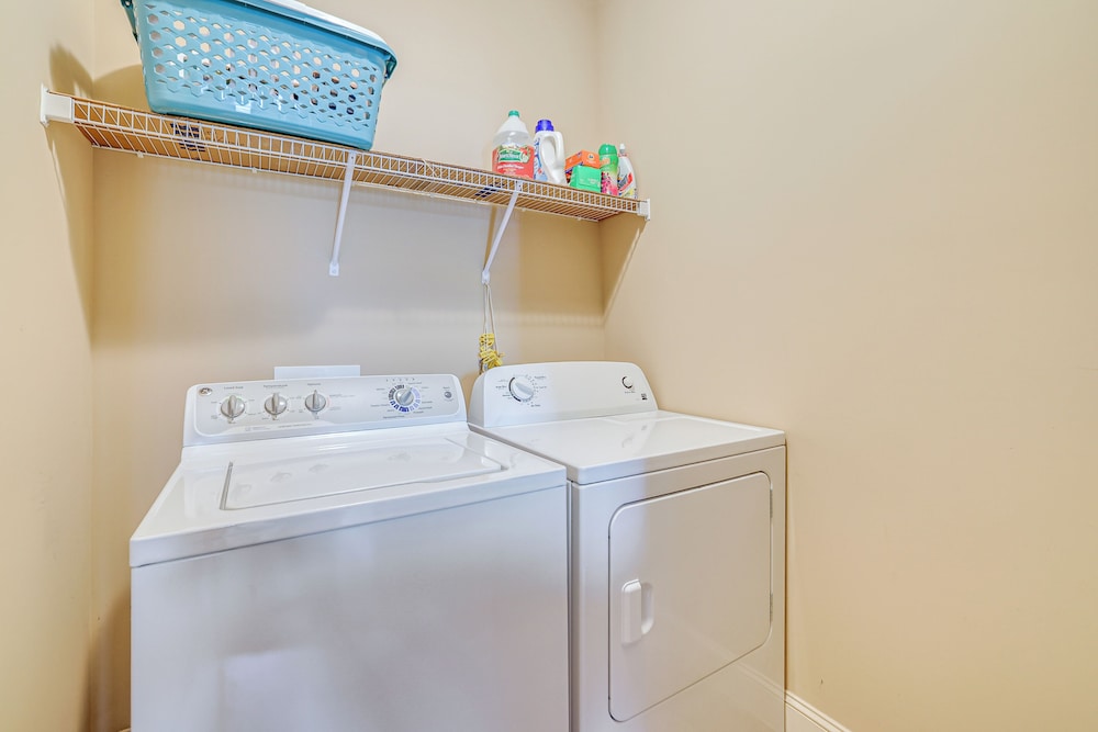 Stay at Jos Taylor Retreat: 9 Mi to Greenville!