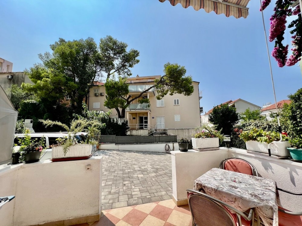 Jure - Ground Floor Studio-apartments - SA2