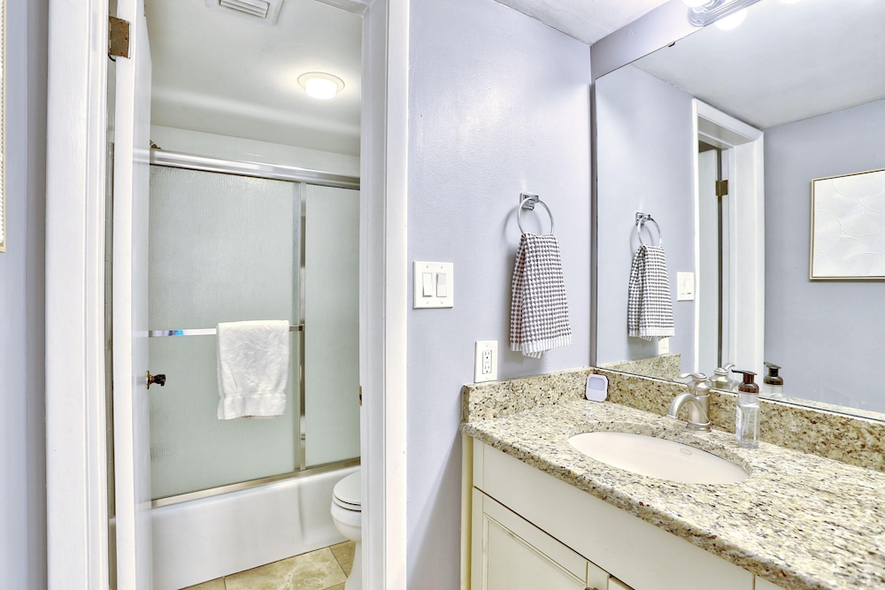 Land's End 4-206 Bay Front - Premier