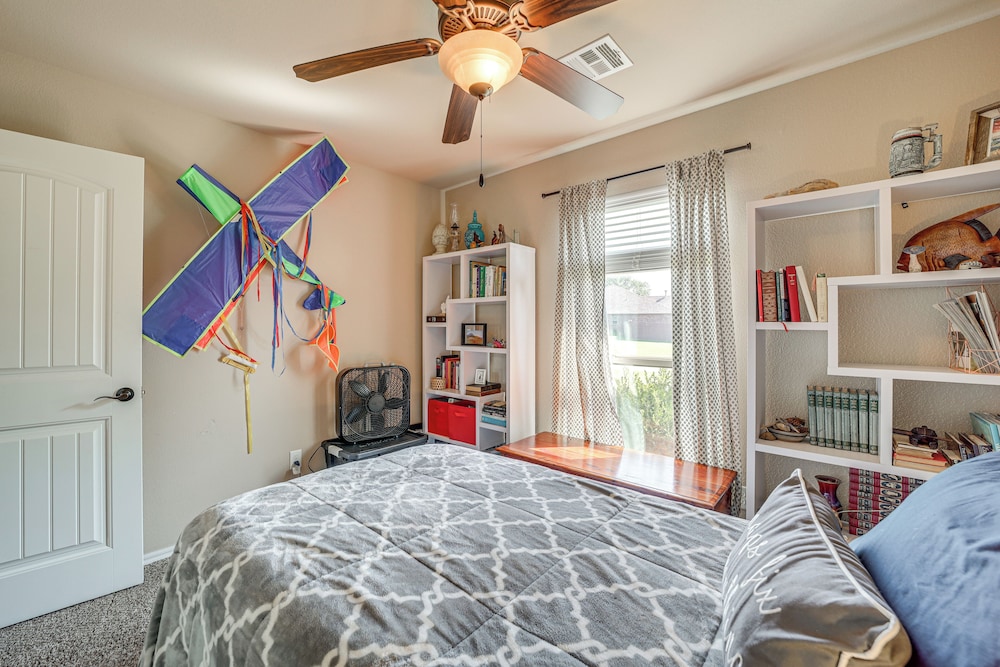 Tulsa Area Retreat w/ Trail Access + Private Patio