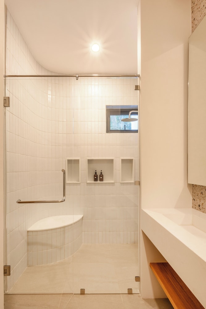 Barefoot Villas by Satori