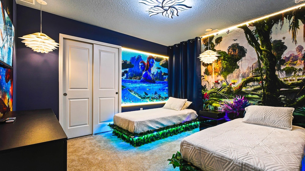 Mario Game Room Theater Loft w Pool Spa Disney view 2