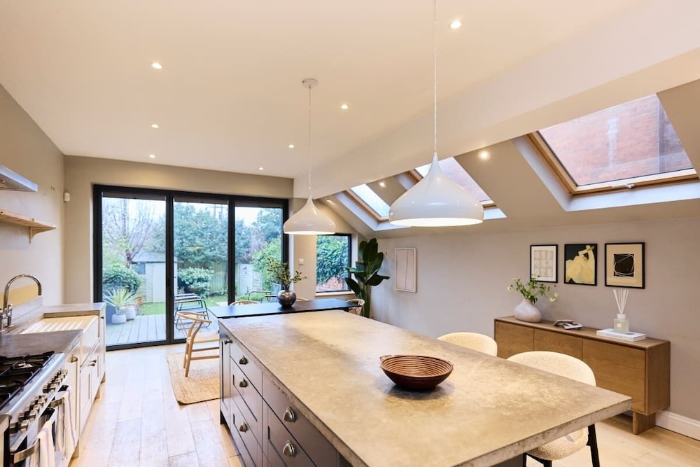 The Harlesden Haven - Stunning 4bdr With Garden