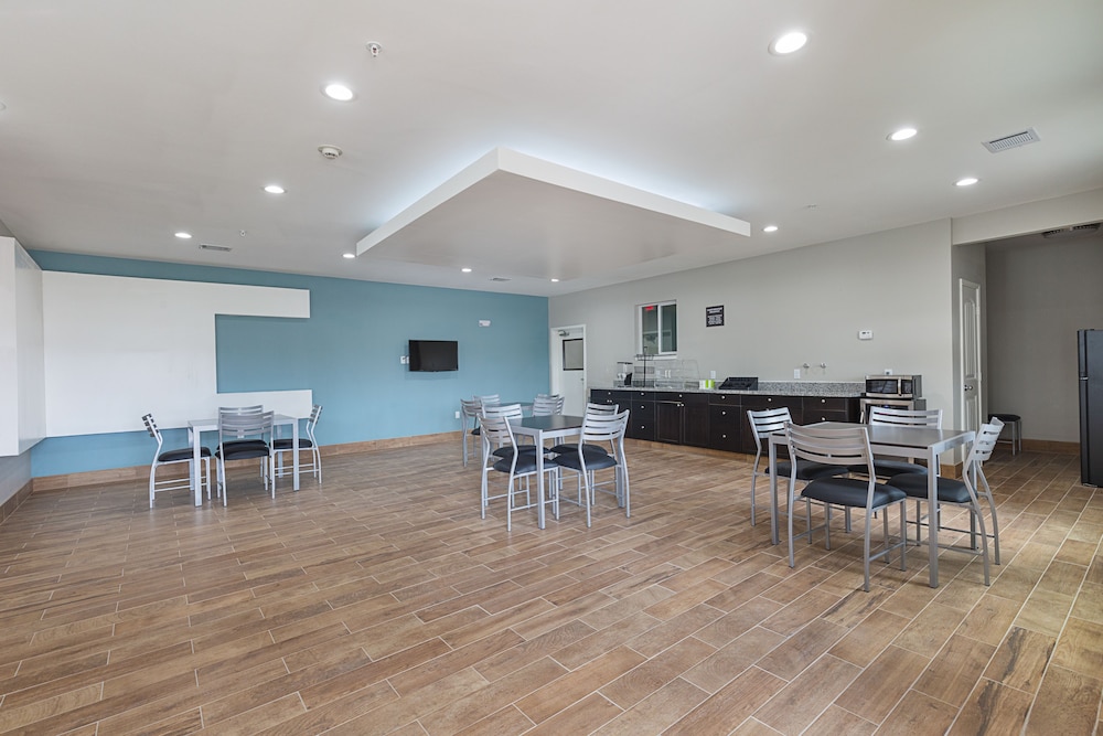 Scottish Inns & Suites