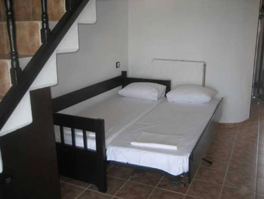 Skiathos Holiday House