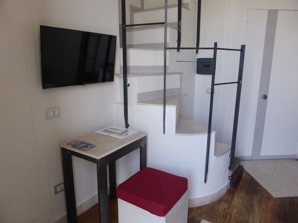 Micalò ArtRooms