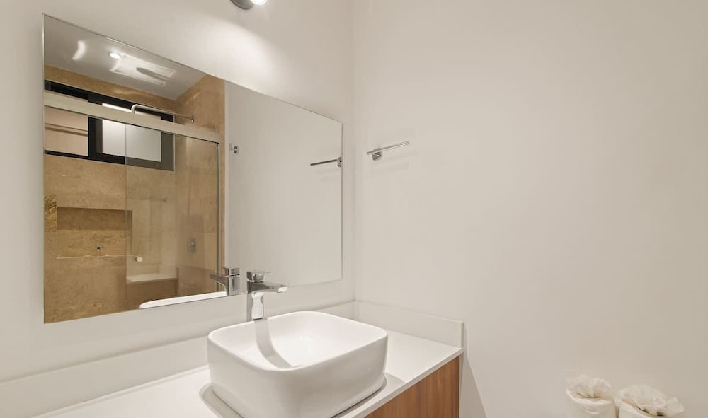 Cozy Great Located Studio W/amazing View
