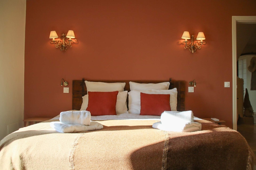 Le Mas Ela a Your Family Haven With Private Pool