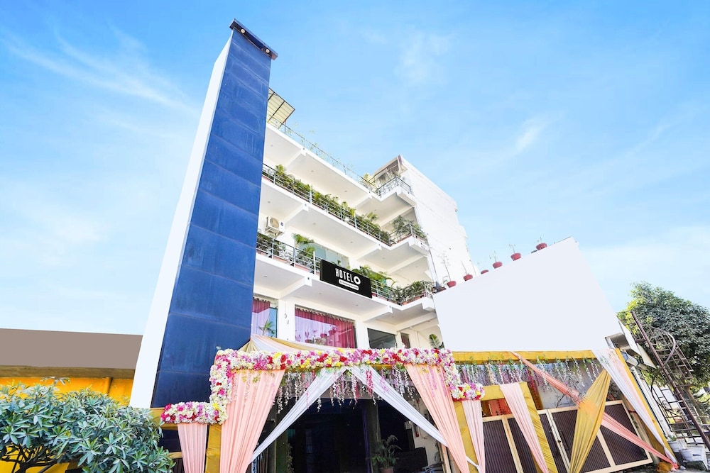 Cozy Stays Near Doon University, Dehradun