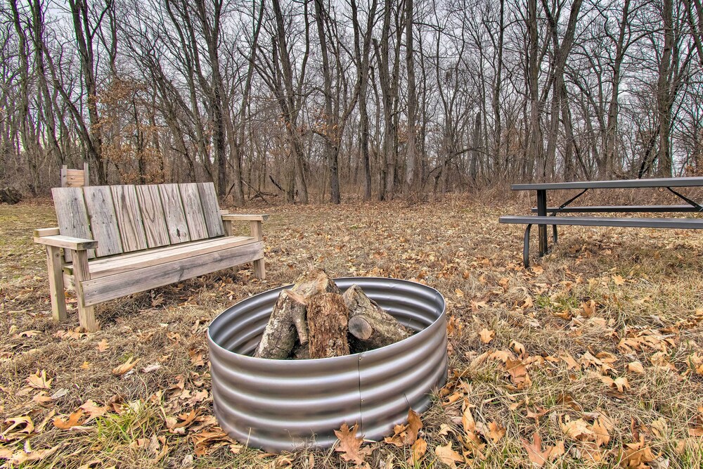 Peaceful Missouri Cabin Rental on 55 Acres!
