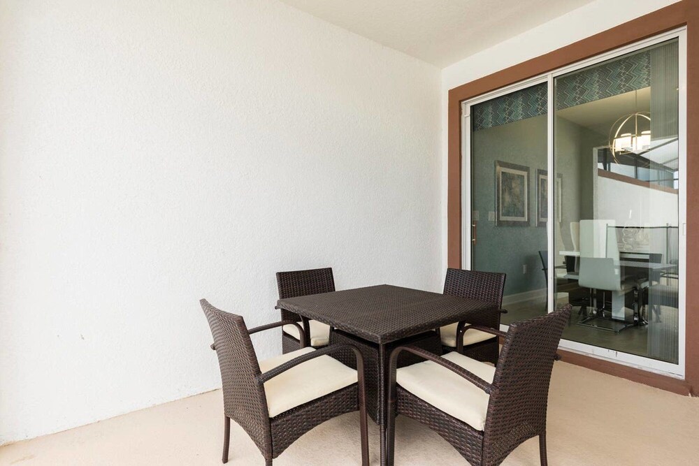 Luxury Villa in Champions Gate - Image 5