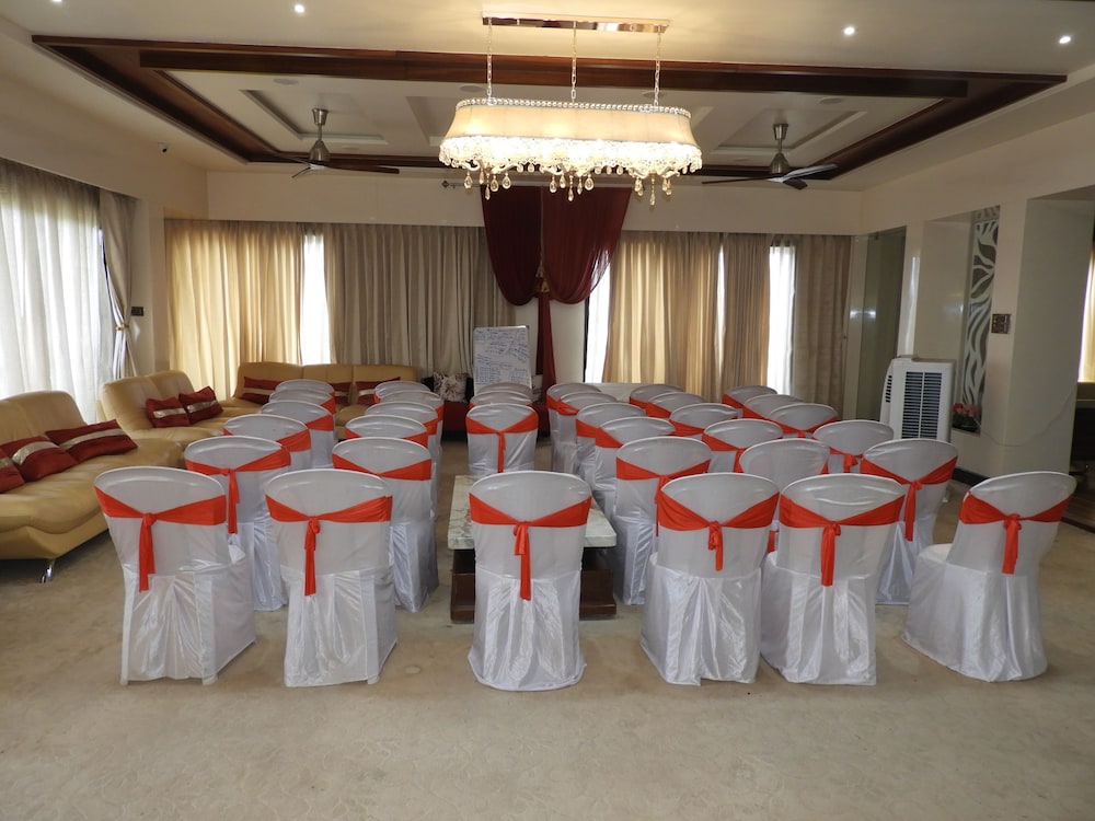 meeting & event spaces