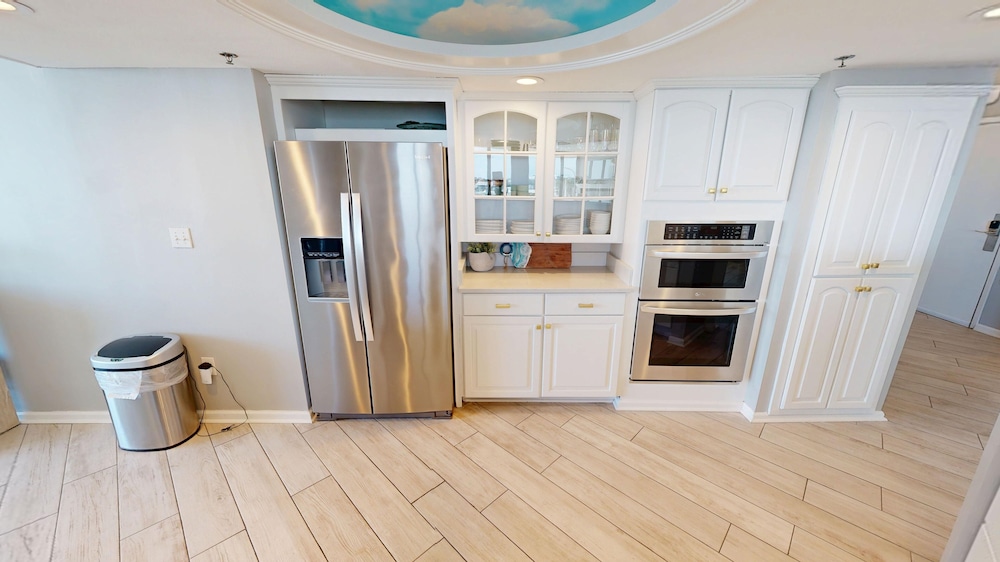 East Pass Towers 602 3 Bedroom Condo