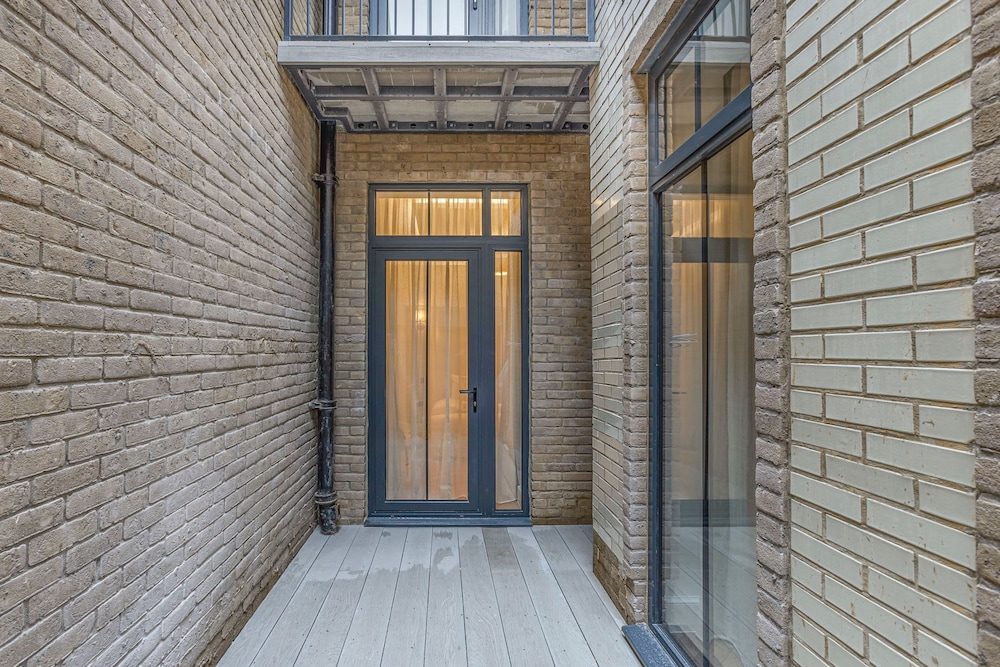 Wimpole Mews - 4 Bedroom Apartment