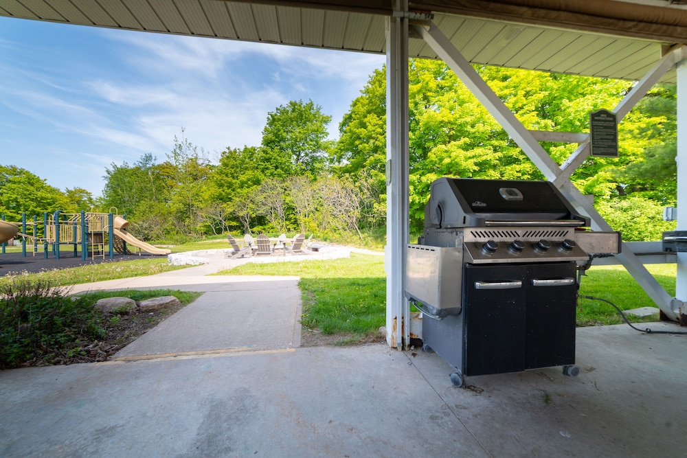 Horseshoe Valley Suites - The Evergreen