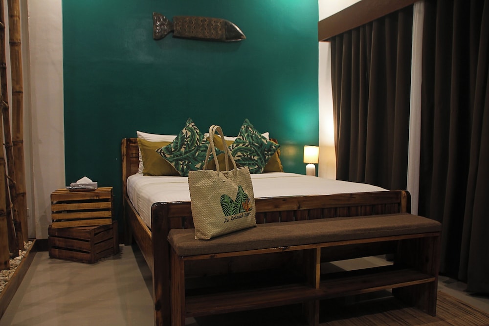 La Colonial Resort