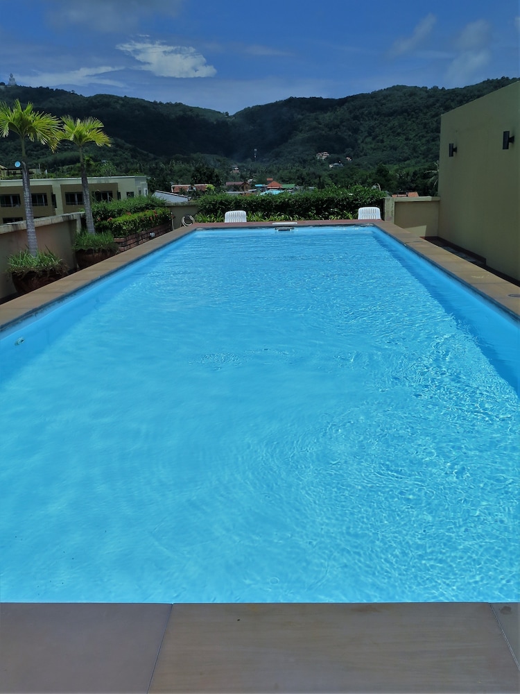 Chaofa West Suites