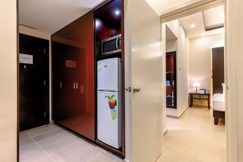 Abu Dhabi Vacations - Metropolitan Al Mafraq Hotel - Property Image 5