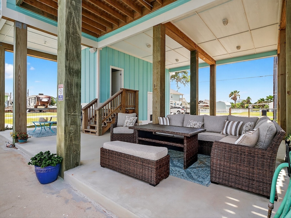 Coastal Vibes Rp230 3 Bedroom Home