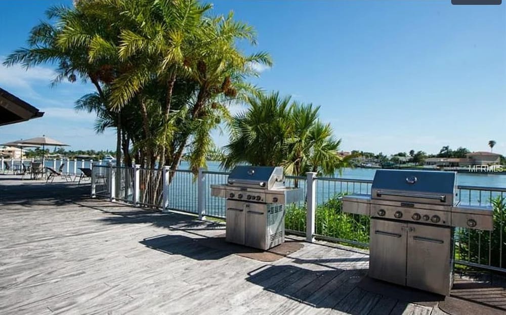 St. Pete Beach Yacht and Tennis Club 404