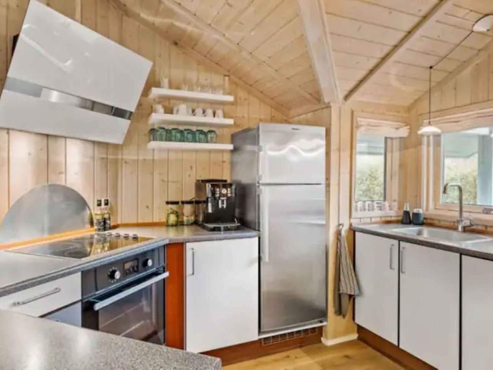 5 Star Holiday Home in Dronningmolle