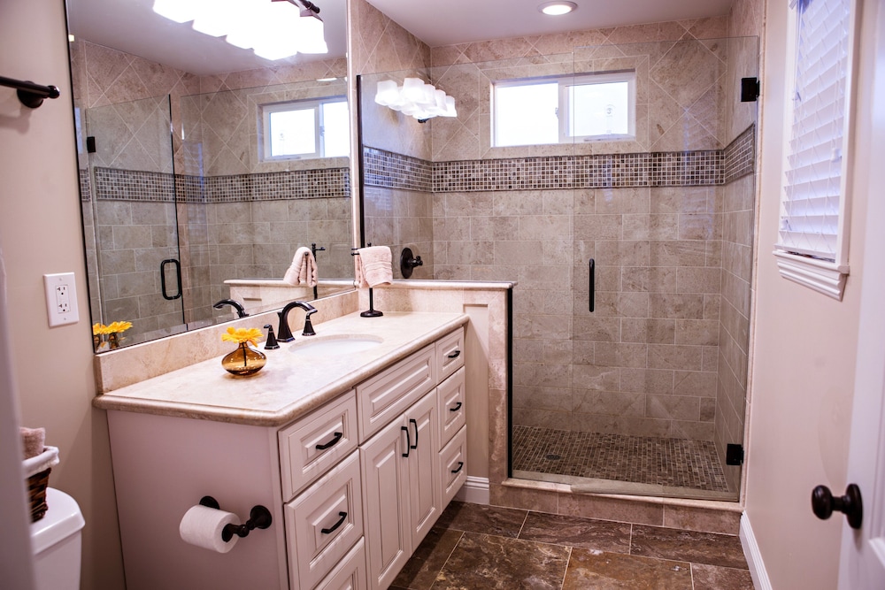 Orange County/Anaheim Vacations - Destination 01 - Property Image 3