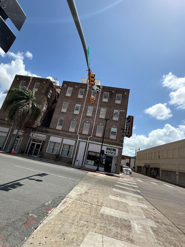 Hotel O Colonial Inn Brownsville Tx
