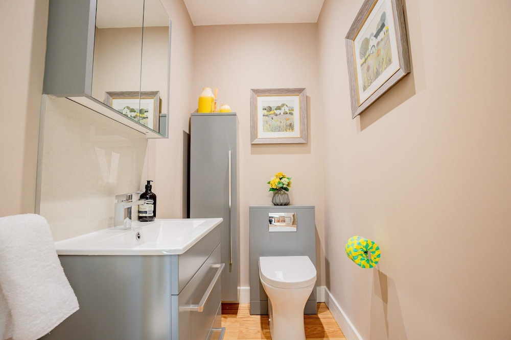Host Stay Hilltop House