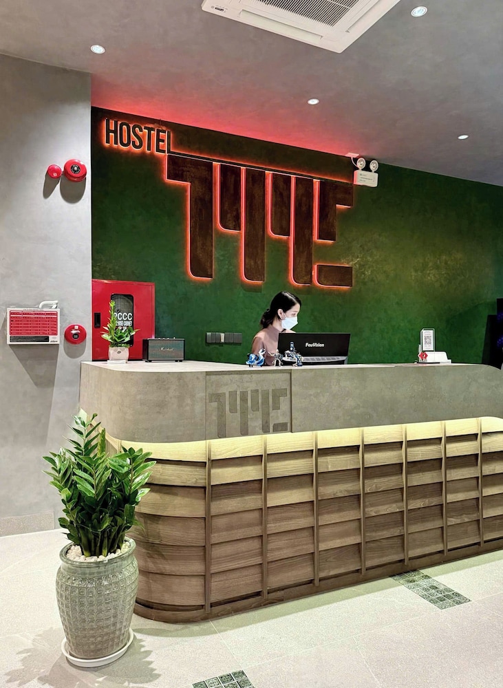 1995S HOSTEL
