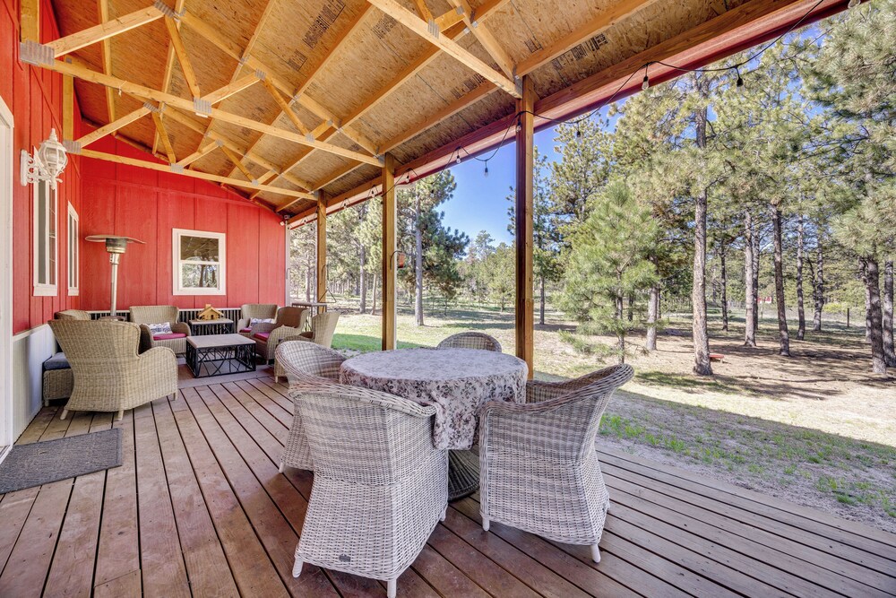 13 Mi to Usafa: Peaceful Colorado Springs Getaway!