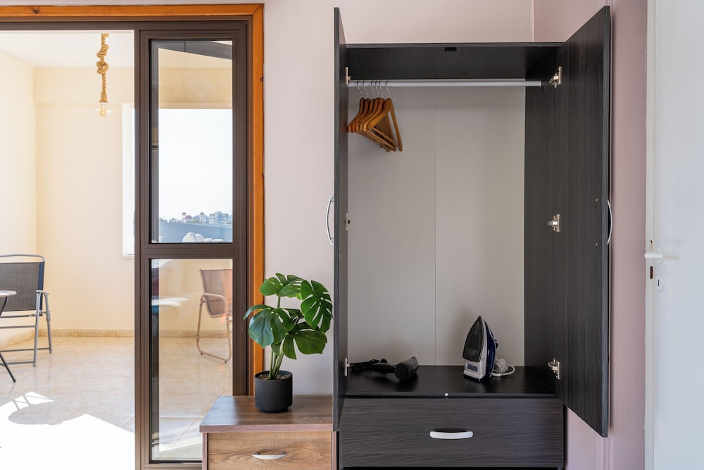 Ani's Studio With Terrace in Larnaca