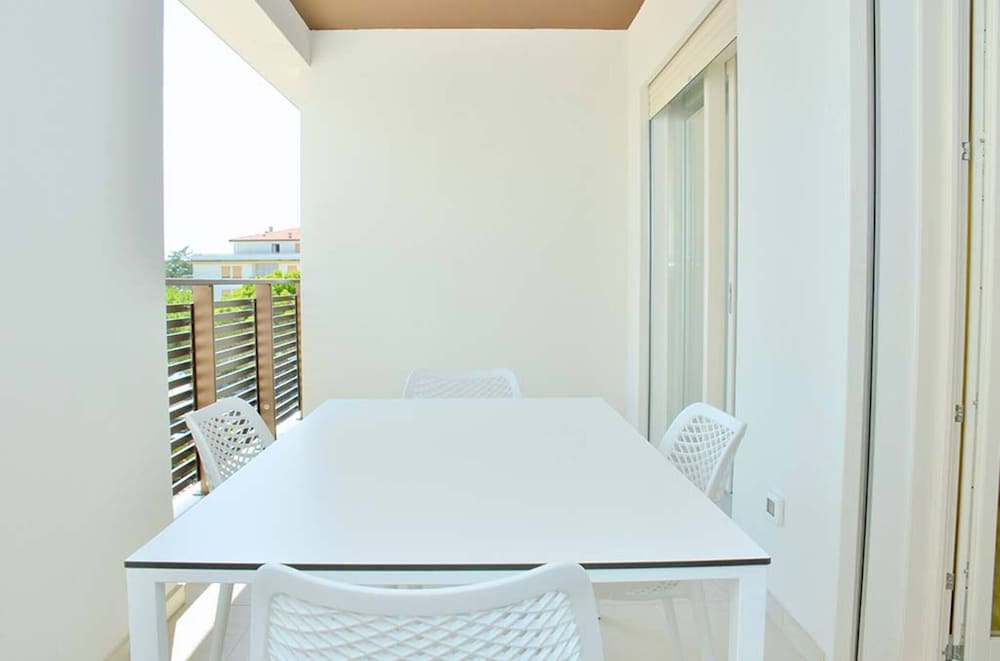 Sea Oasis - Apartment With Terrace and Enchanting View