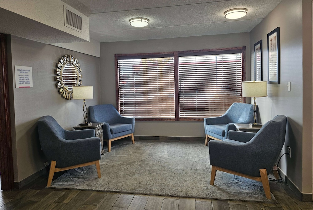 AmericInn by Wyndham Baxter Brainerd view 2