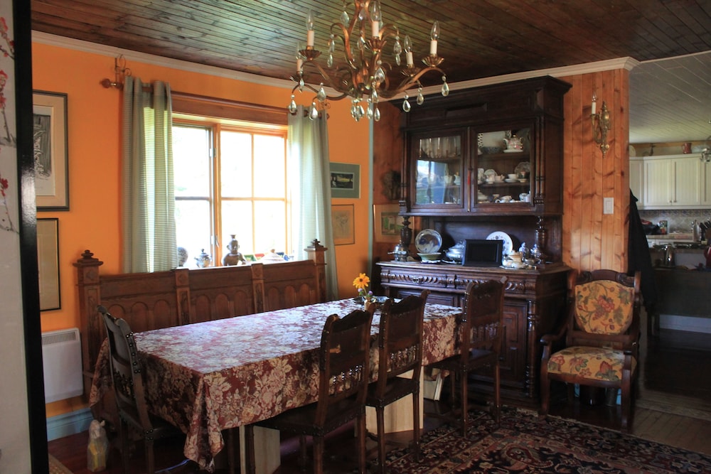 La Maison sous les Lilas