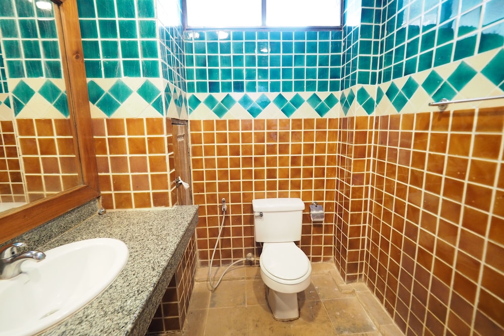 Fah Place Hotel