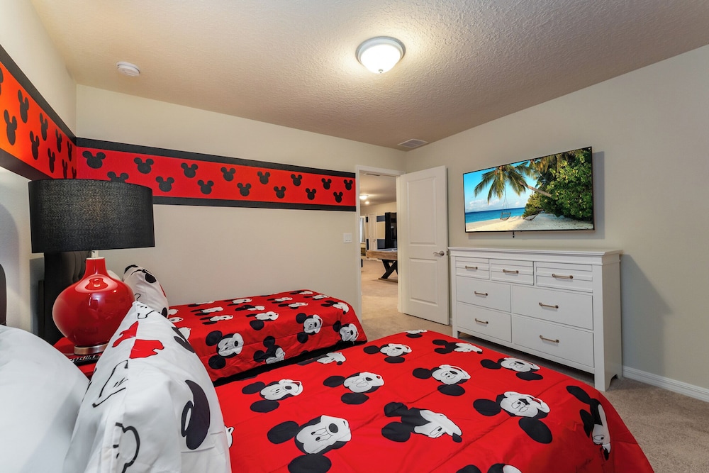 Discover Your Perfect Getaway 8BR Wonder