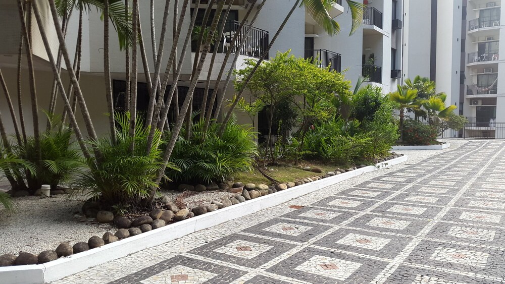 Hotel Alto Estilo Copacabana II - Image 1