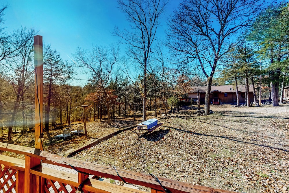 Relax at 'the Cove' Waterfront Getaway
