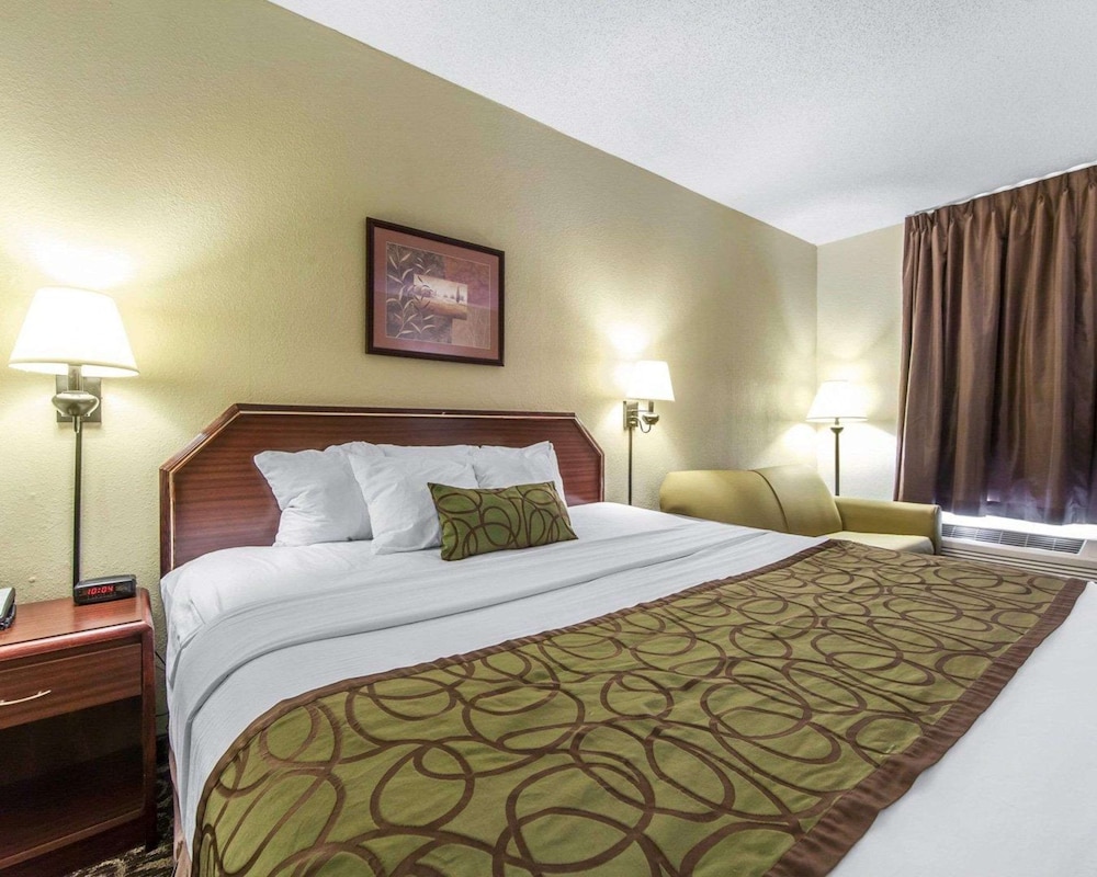 Quality Inn Johnson City near Downtown