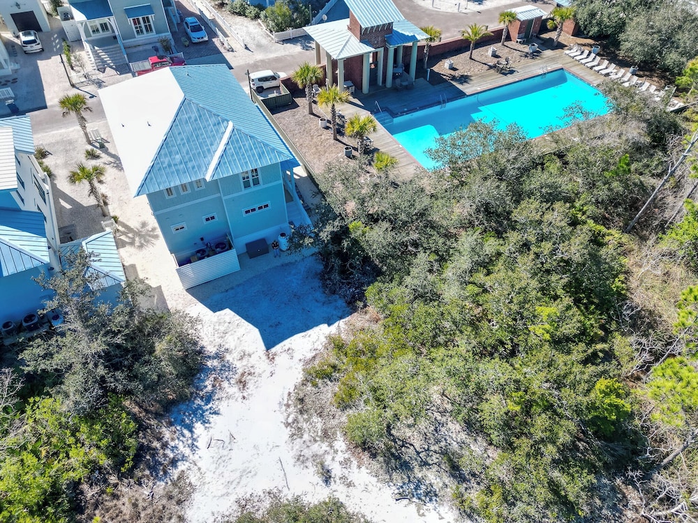 Sunshine Villa by Southern Vacation Rentals