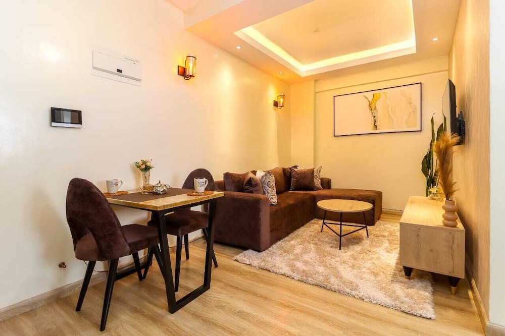 Moonvalley View Palace Apartment